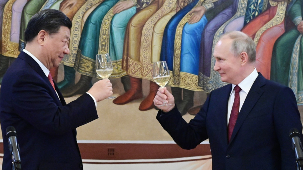 Dziś Putin przybywa do Chin. W Pekinie będzie namawiał Xi Jinpinga do rzucenia wyzwania Ameryce