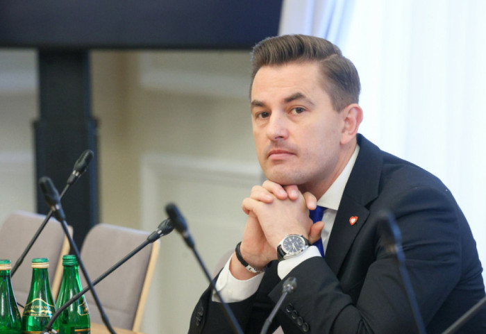 Wiceszef MS o doniesieniach ws. wizy dla Ziobry. Znaków zapytania jest sporo