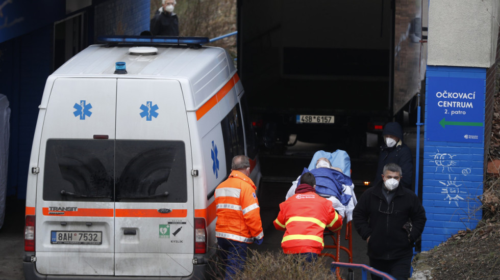 Amerykanin z podejrzeniem eboli. Będzie na obserwacji w Pradze