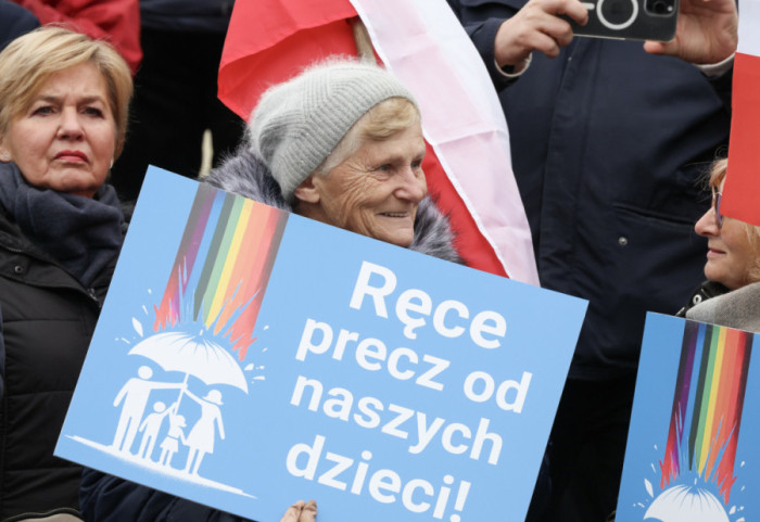 Zakaz adopcji dzieci przez pary homoseksualne. Jest projekt ustawy