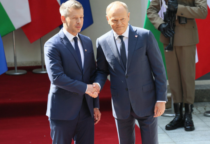 Pierwsza zagraniczna wizyta Magyara. Z Tuskiem o V4, ale i uniezależnieniu się od gazu z Rosji