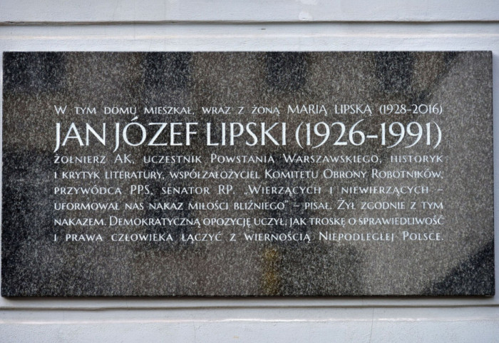 Senat uhonorował Jana Józefa Lipskiego. Wkrótce 100. rocznica urodzin bohatera opozycji