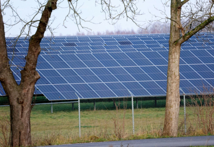 Fotowoltaika zdominowała system elektroenergetyczny