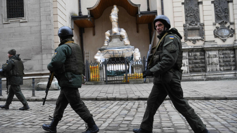 Ukraina: Służby wzmacniają kontrole obywateli i granicy