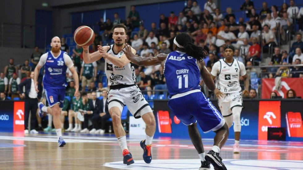 ORLEN Basket Liga: Dziki i Legia awansują do kolejnej rundy play-off. Derby w Warszawy w półfinale