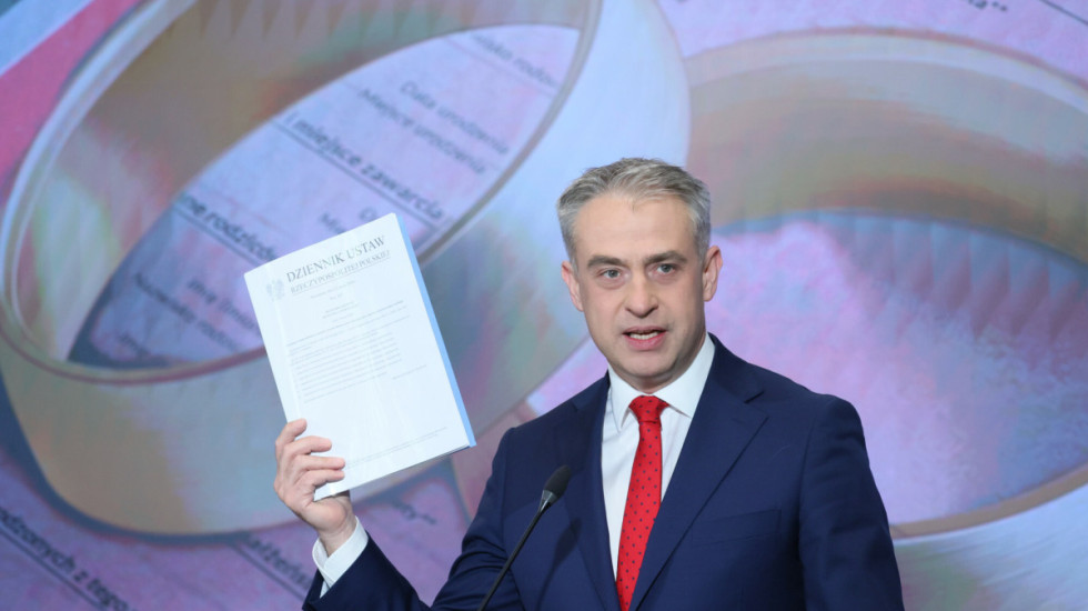 Rozporządzenie ws. transkrypcji aktów małżeństwa. Kosiniak-Kamysz: to niewiele zmienia