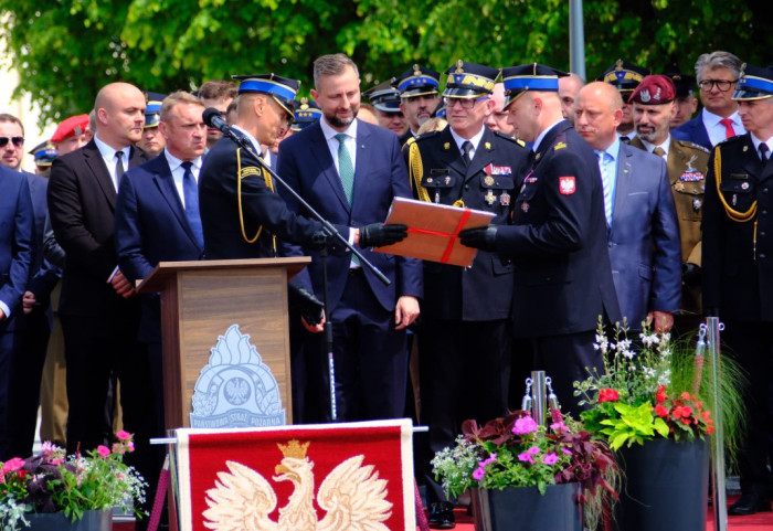 Dzień Strażaka. Szef MON: Są pierwsi tam, gdzie potrzebne jest wsparcie