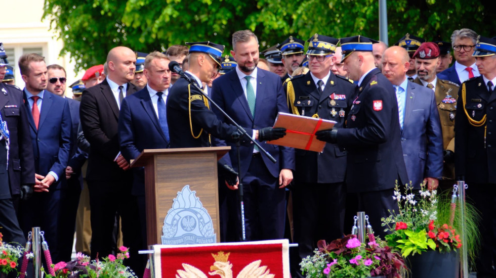 Dzień Strażaka. Szef MON: Są pierwsi tam, gdzie potrzebne jest wsparcie