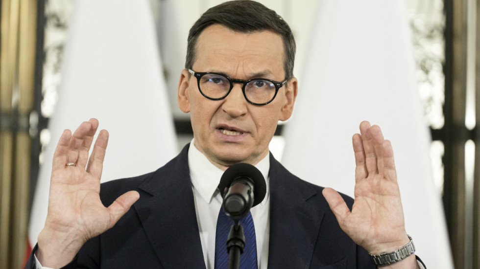 Służby w rodzinnym domu Karola Nawrockiego. Morawiecki: zaatakowano prezydenta RP