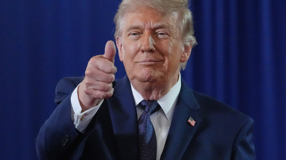 Trump: irańskie porty pozostaną zablokowane do czasu porozumienia z Teheranem