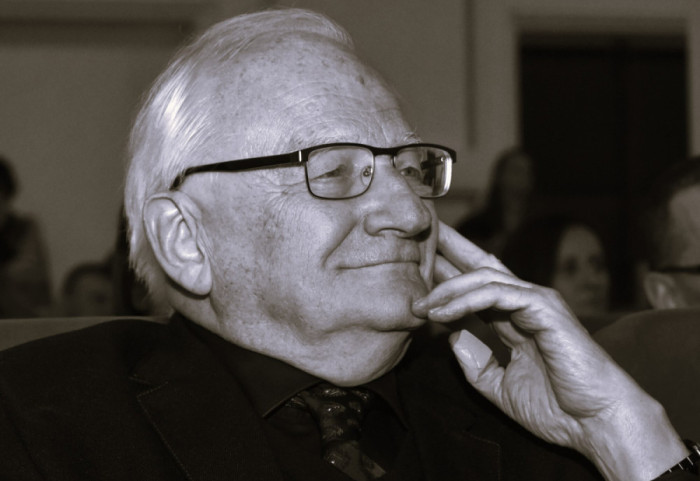 Zmarł Stanisław Janicki - krytyk filmowy, gospodarz kultowego programu “W starym kinie”