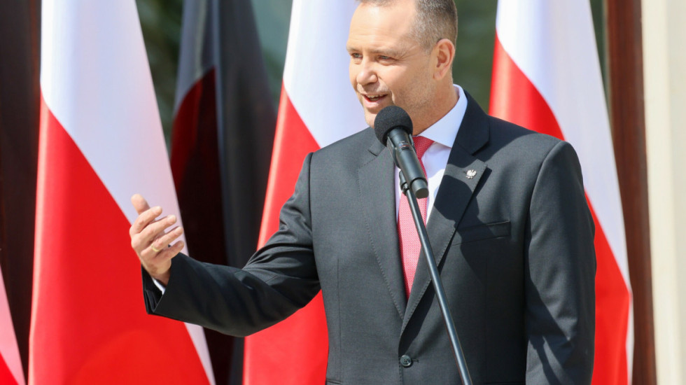 Nowy sondaż dla Nawrockiego. Prezydent lepiej oceniany niż Sejm