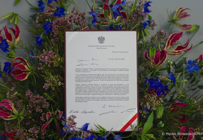 „Matki są bohaterkami”. Prezydent i pierwsza dama składają życzenia