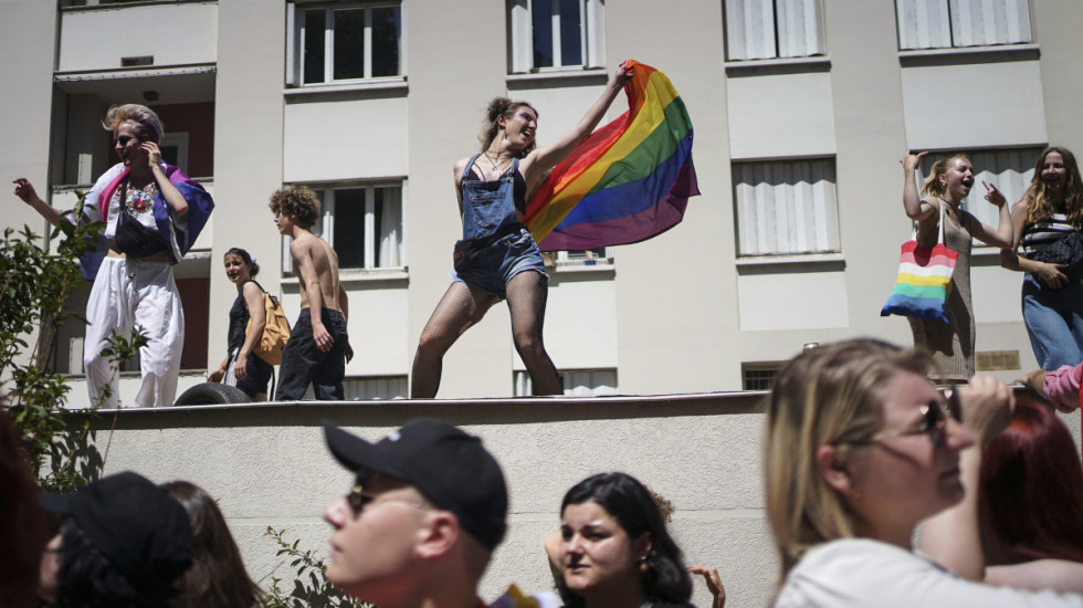 Lyon z aż dwiema Paradami Równości. Przez spór o podłożu rasowym