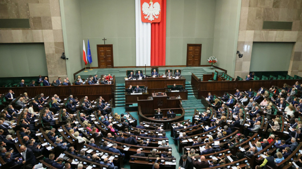 Gorące projekty w Sejmie. W tle: związki partnerskie i frankowicze