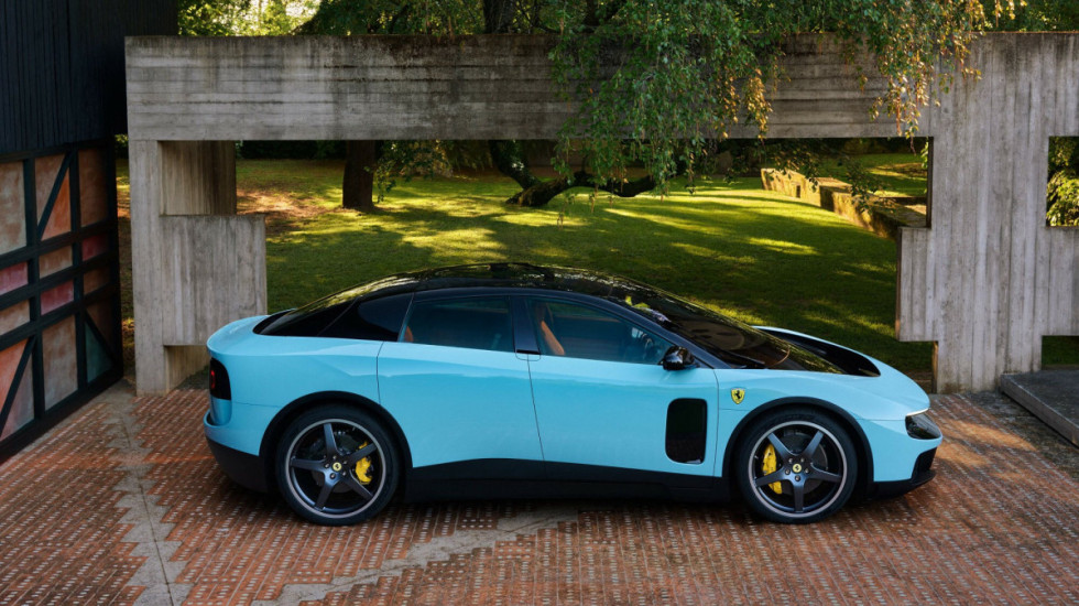 Jak daleko Ferrari poleci na pełnym prądzie?