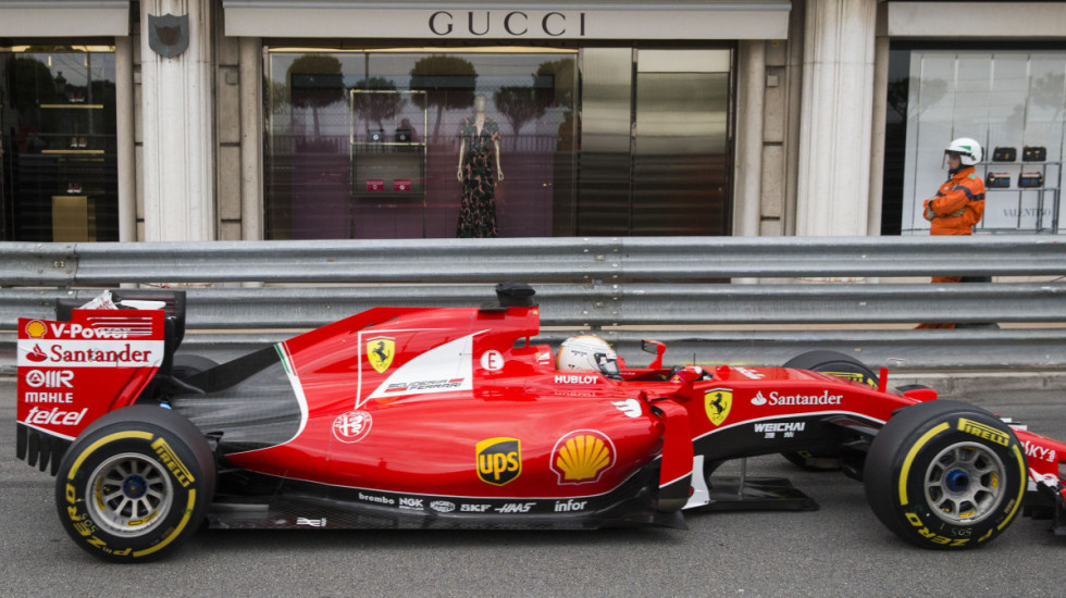 Marka Gucci wkracza do F1: luksus spotyka prędkość w zespole Alpine