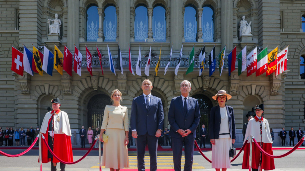 Nawrocki rozpoczął wizytę w Szwajcarii. Mówił o bezpieczeństwie i roli Polski w Europie