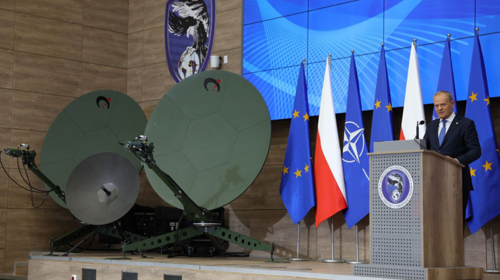 Do Polski trafiła pierwsza transza środków z programu SAFE. Premier o szczegółach
