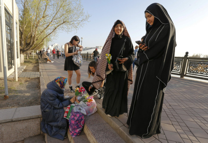 Kazachstan: prawie 1200 osób ukaranych za zasłanianie twarzy